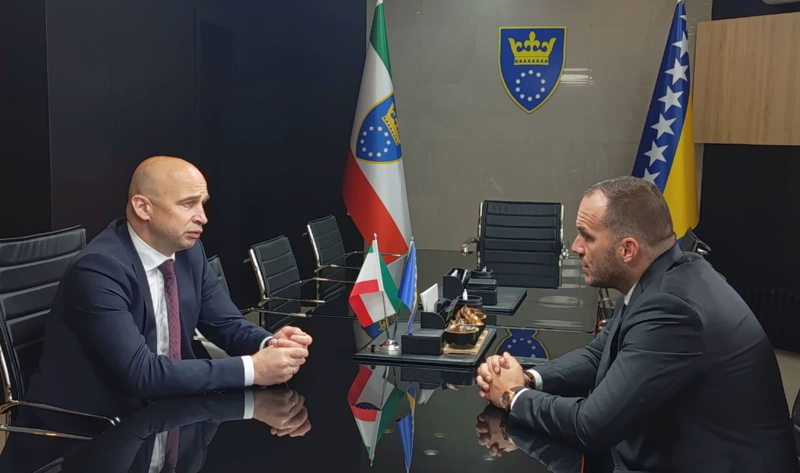 Predsjednik N/FSBiH Vico Zeljković posjetio premijera Vlade ZDK Nezira Pivića